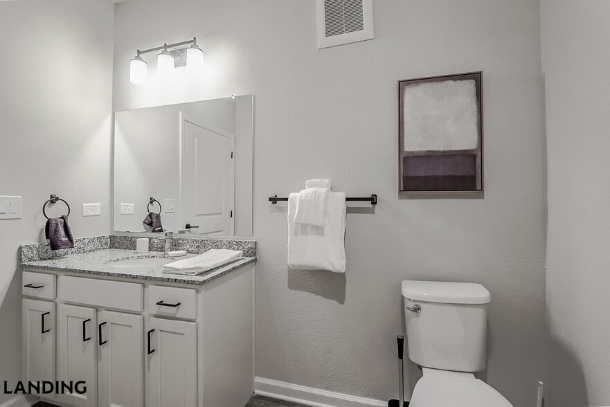 Building Photo - 1650 Harris Hill Rd