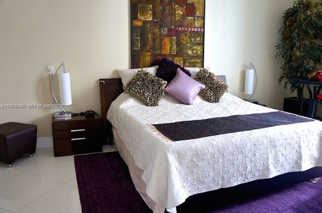 Building Photo - 18101 Collins Ave