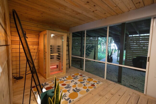 Building Photo - 5130 River Bluff Ln