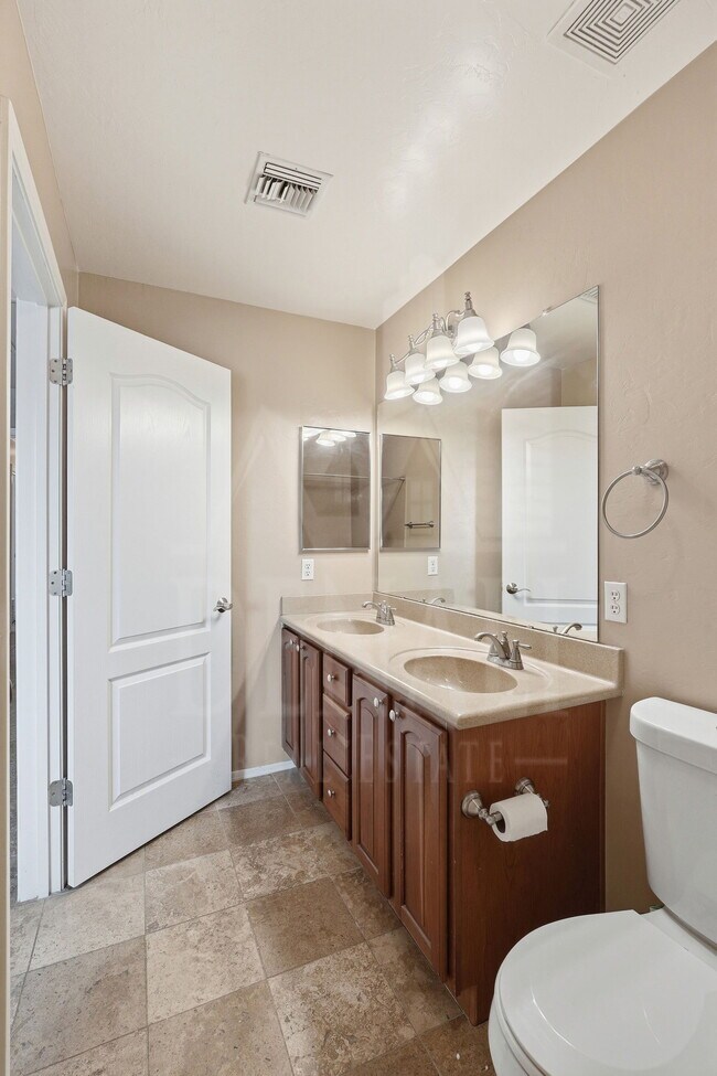 Building Photo - 2339 W Dillon Rd