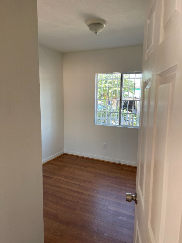 Building Photo - 151 E 108th St