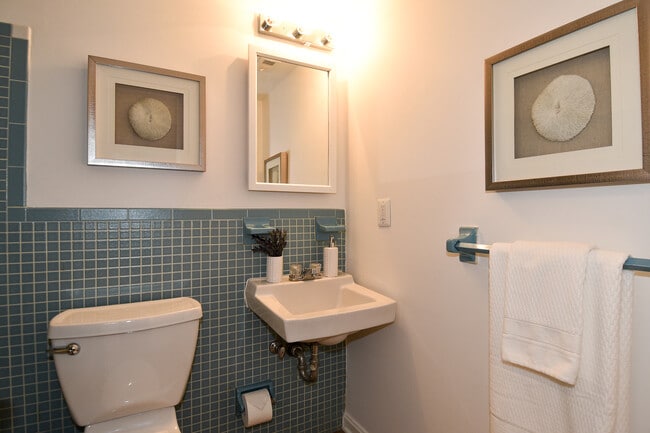 Building Photo - 601 G St SW