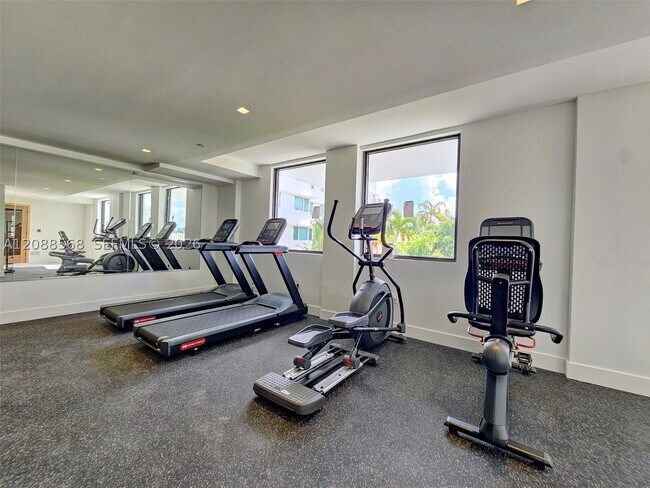 Building Photo - 2829 Indian Creek Dr