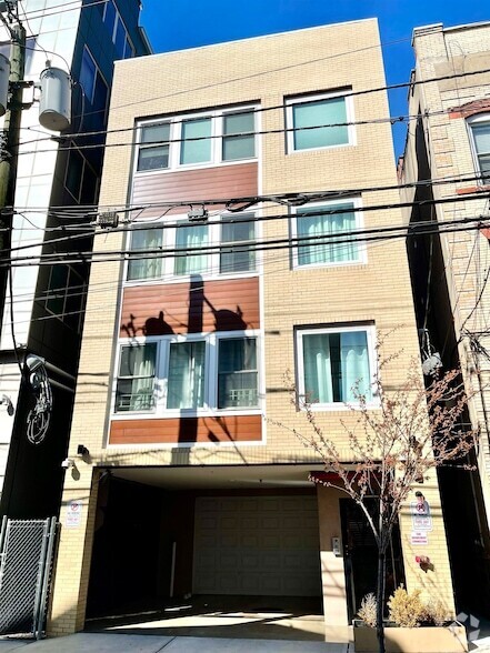 Building Photo - 574 56th St