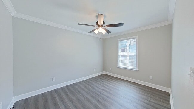 Building Photo - 211 Lucy St