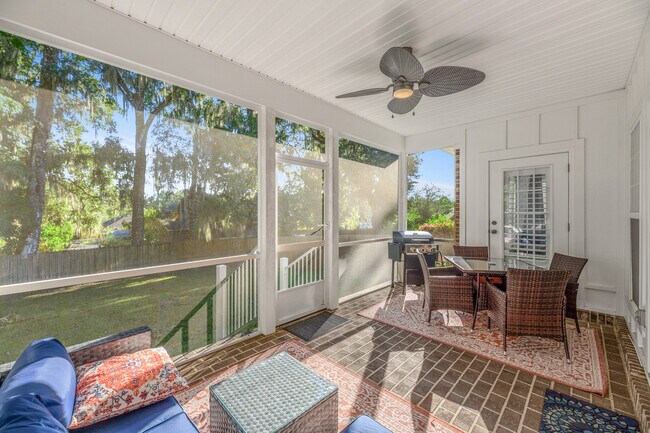 Building Photo - 2665 Breton Ridge Dr