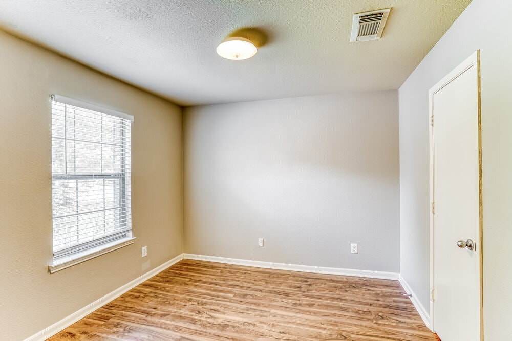 Building Photo - 20639 Tealbrook Dr