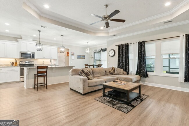 Building Photo - 145 Verano St