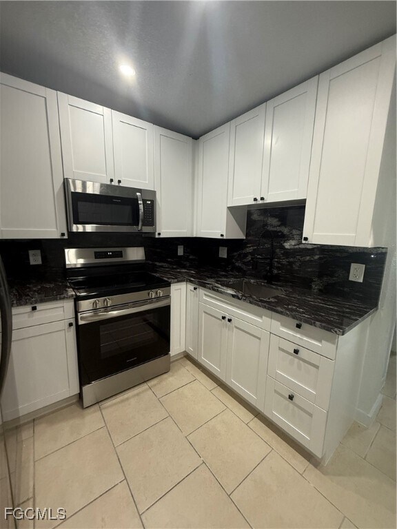 Building Photo - 1533 Gardenia Ave