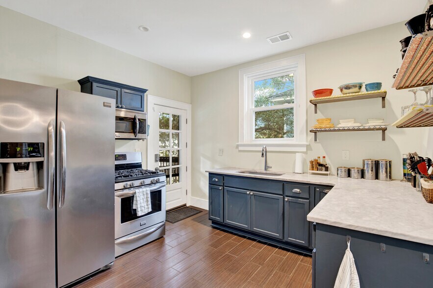 Kitchen - 309 E 34th St