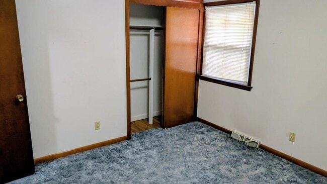 Building Photo - 64 Chatham Ave