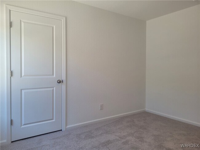 Building Photo - 2365 Tapatio Dr