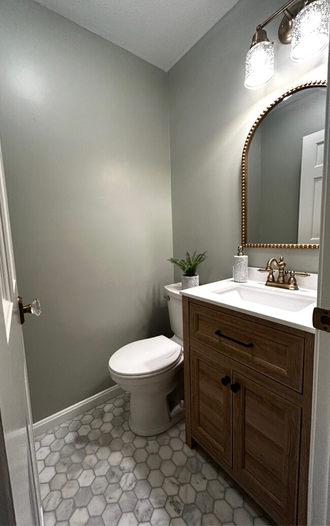 Building Photo - 54 Doane Rd