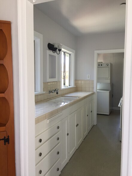 Building Photo - 4174 Ince Blvd