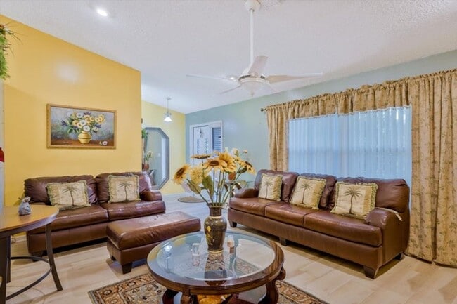 Building Photo - 13790 Paddock Dr