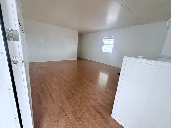 Building Photo - 3601 E Wyoming Ave