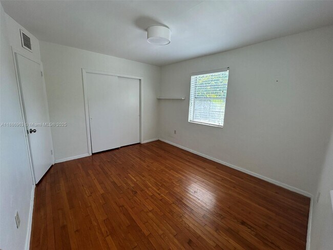 Building Photo - 7865 SW 57th Ave