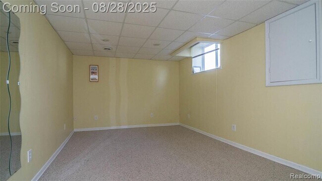 Building Photo - 2479 Somerville Dr