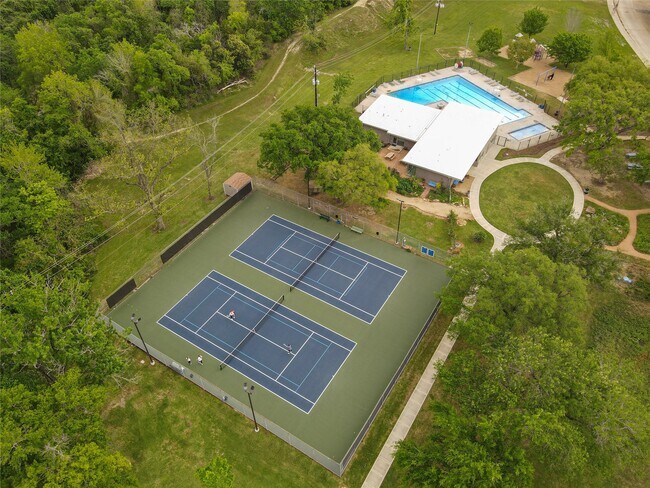 Building Photo - 14214 Woodnook Dr