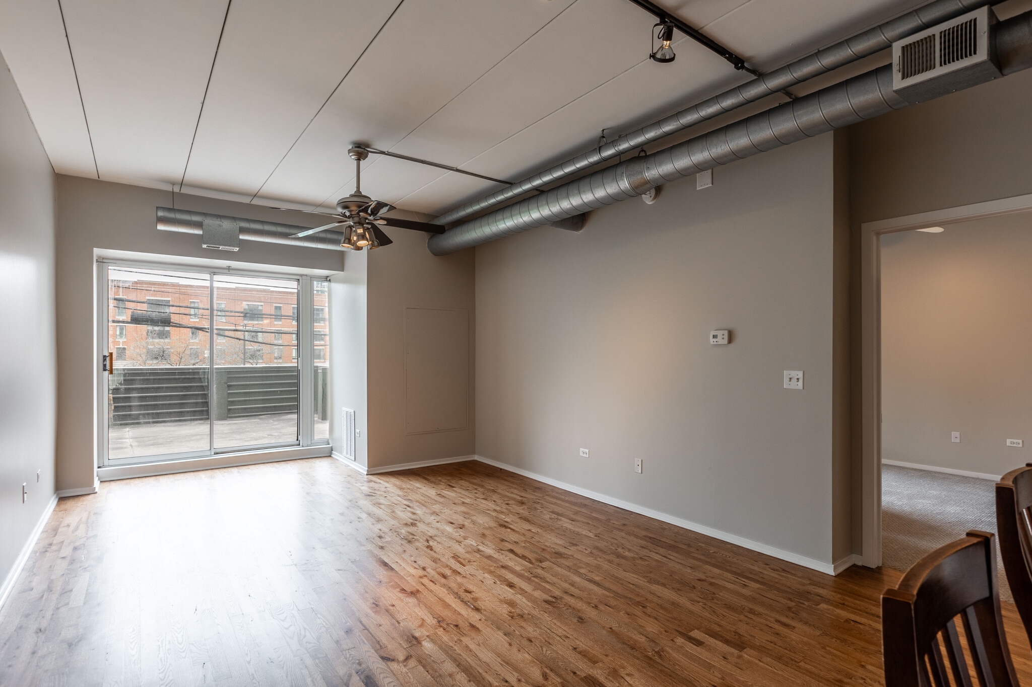 Building Photo - 1442 S Michigan Ave