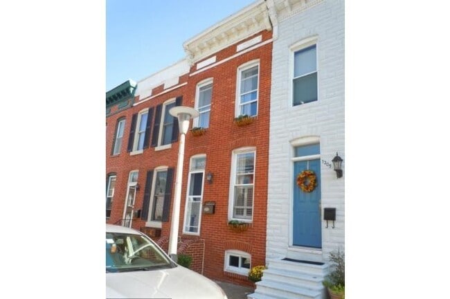 Building Photo - Charming 1 Bedroom/1.5 Bathroom in Fed Hill, Baltimore, MD!