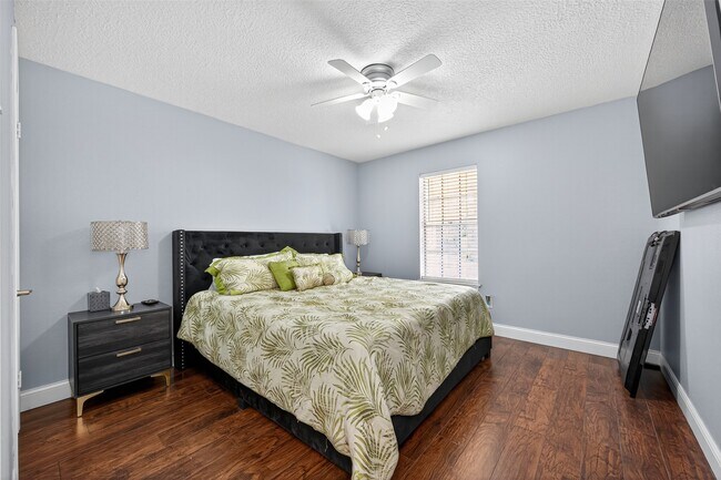 Building Photo - 3602 Blue Cypress Dr