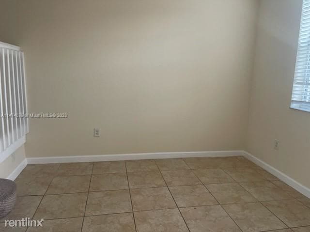 Building Photo - 3 br, 2 bath House - 1485 NE 33rd Rd # 106-1