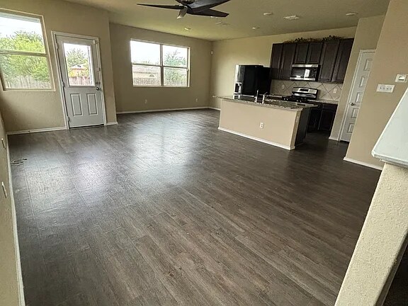 Building Photo - 6026 Galena Rock