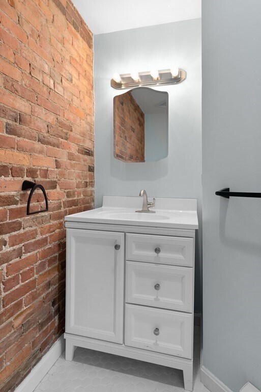 Building Photo - 2 Woodbine St