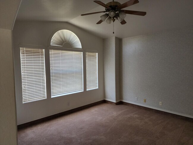 Building Photo - 1126 W Grand Caymen Dr