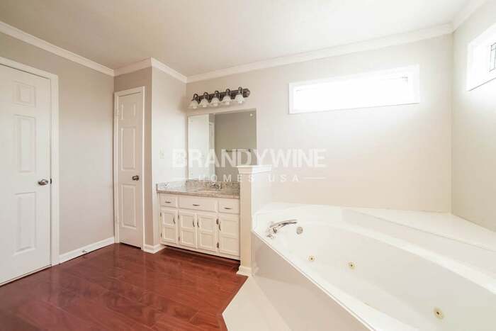 Building Photo - 7477 Stonington Dr