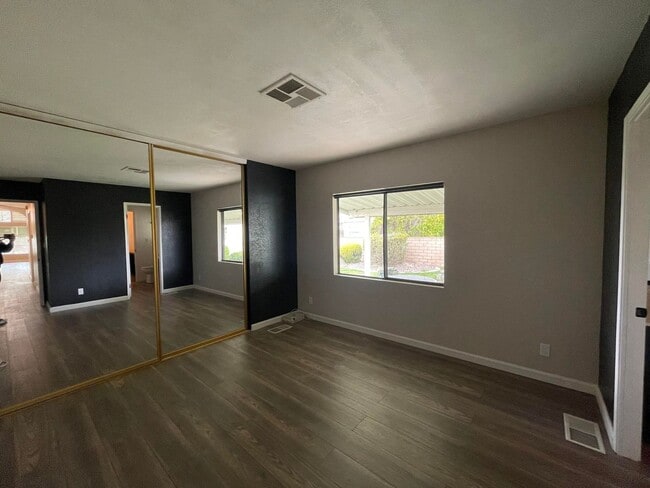 Building Photo - Beautifully remodeled Two Bedroom Two Bath...