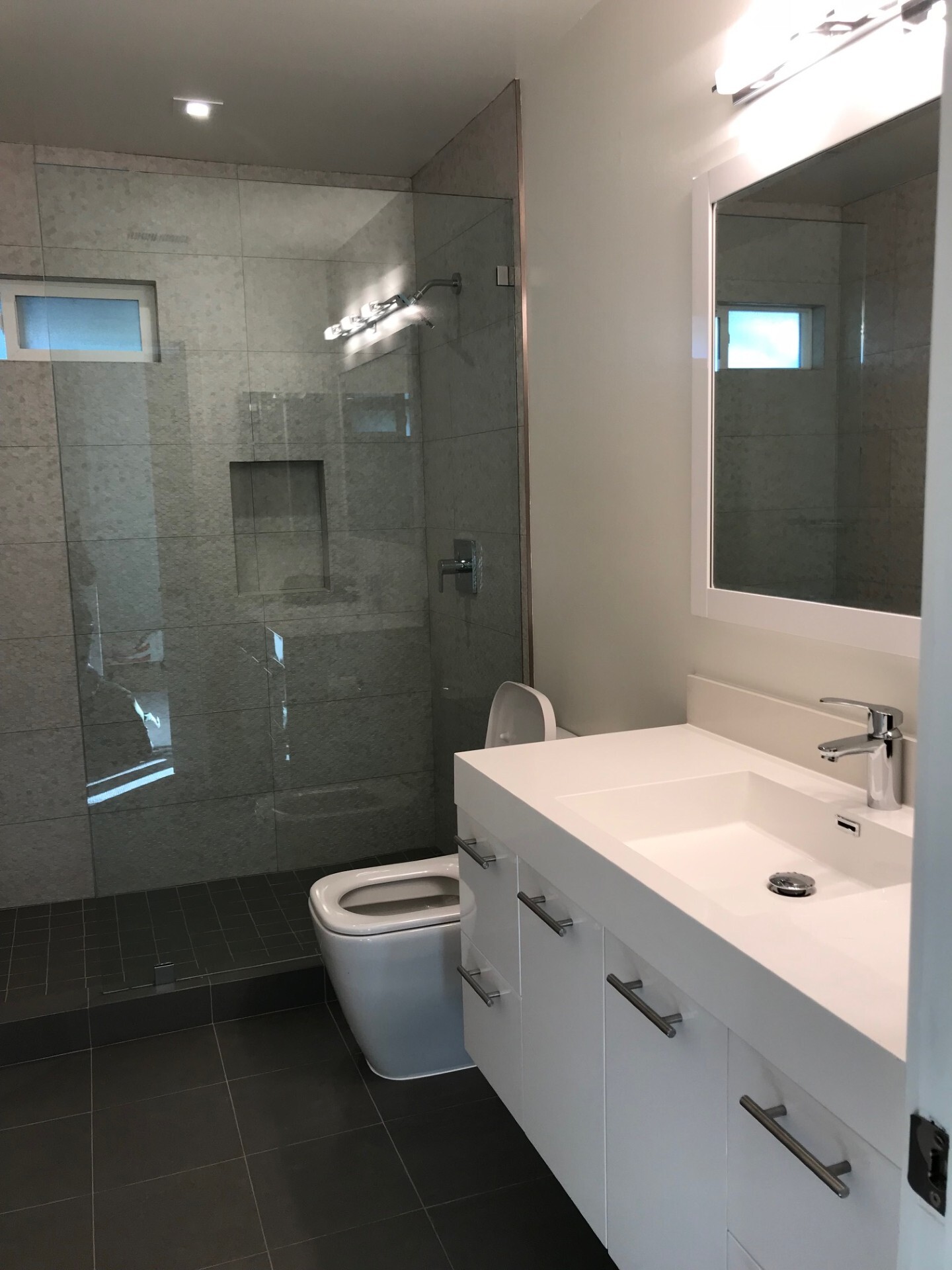 Master Bath - 25 Circle Dr