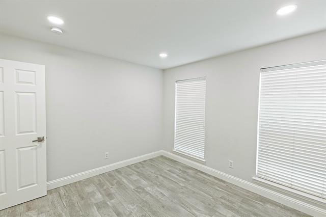 Building Photo - 9900 Presthope Dr