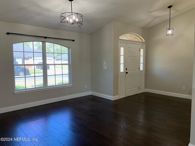 Building Photo - 9226 Hawks Run Ln