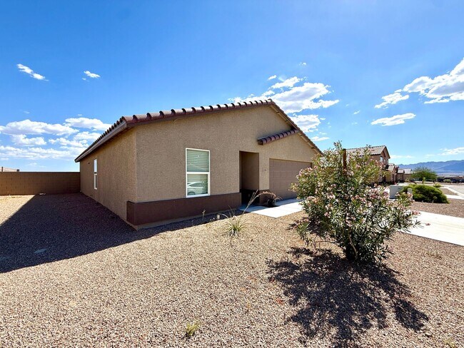 Building Photo - Move in Special- Half off First Month's Rent! Beautifully Updated 4 Bedroom Home in Valley Spring...