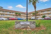 Building Photo - 2040 World Pkwy Blvd