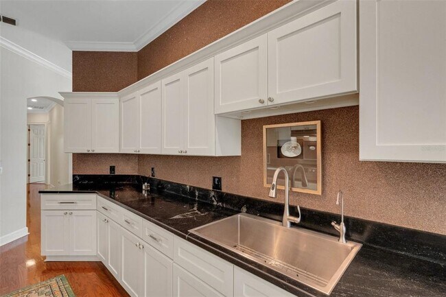 Building Photo - 2702 Prestwick Dr