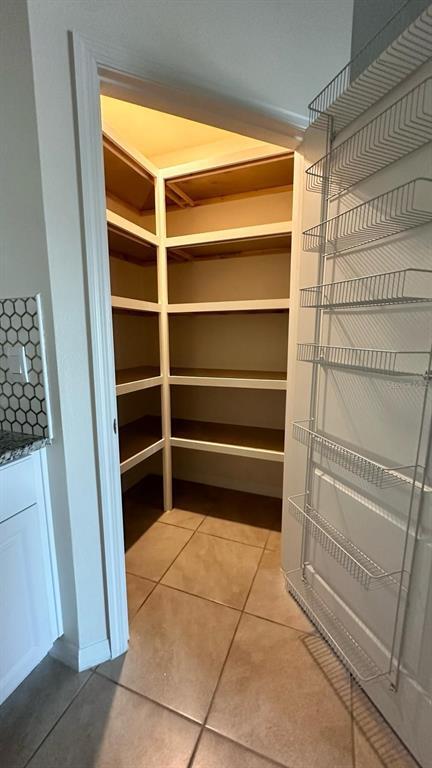 Building Photo - 1828 Delrose Rd