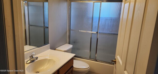 Building Photo - 111 Adams Ave