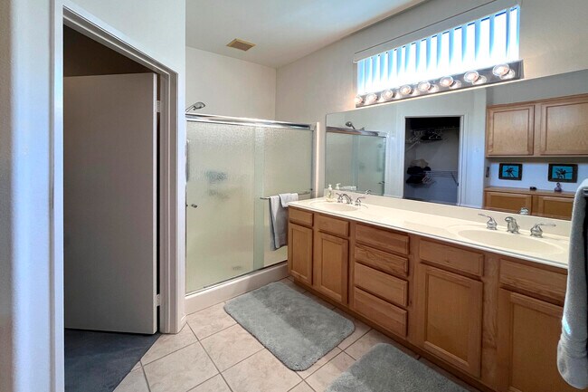 Building Photo - 78984 Spirito Ct