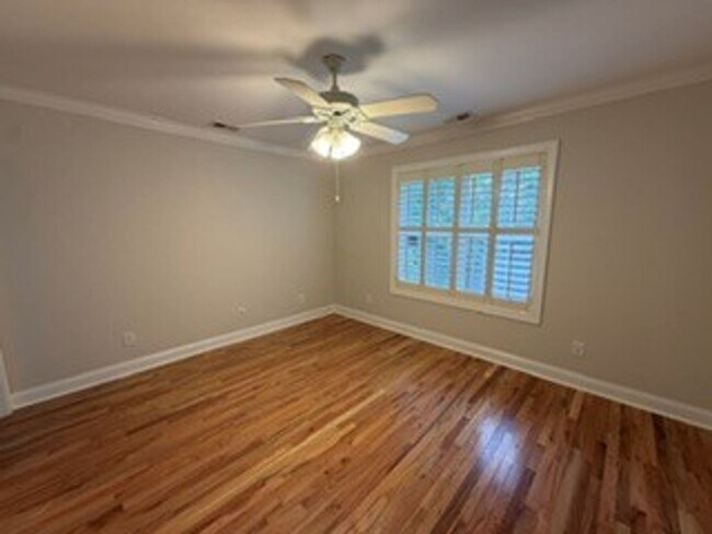 Building Photo - 1150 Groppo Cove