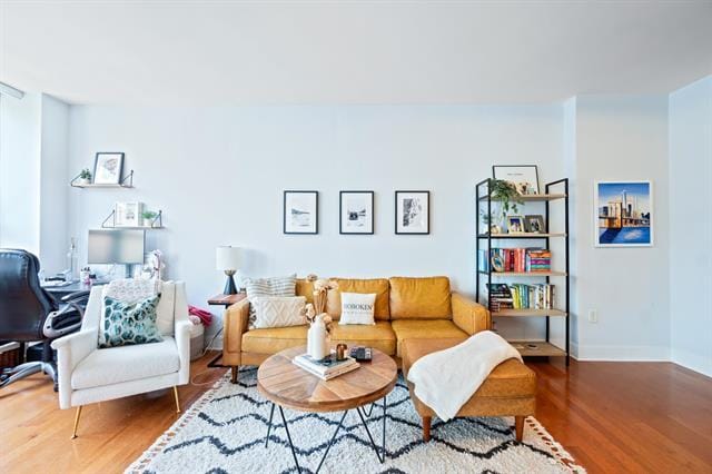 Building Photo - 1025 MAXWELL Ln