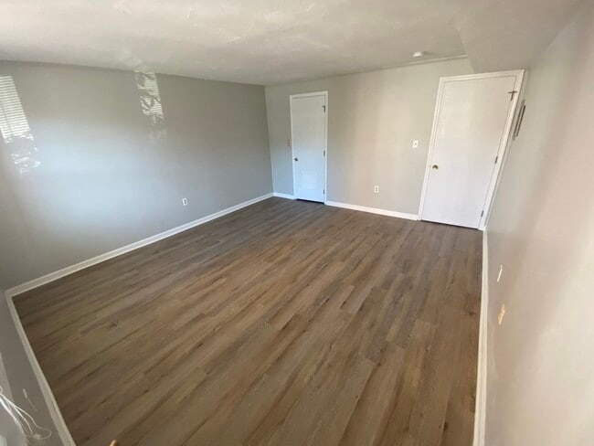 Building Photo - 362 Neponset St