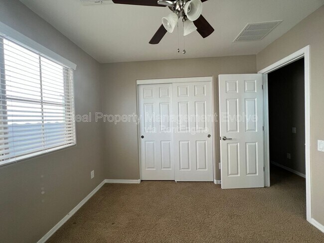 Building Photo - 21160 N 36th Pl