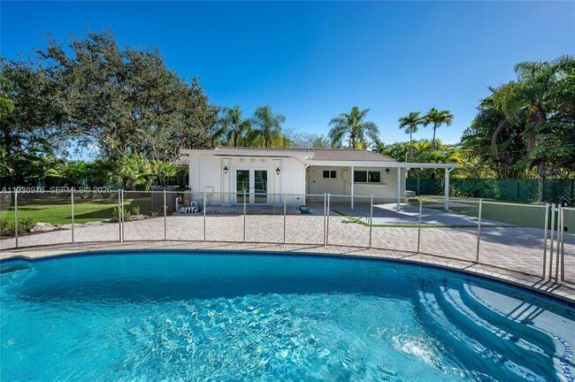 Building Photo - 5626 SW 69th Ave