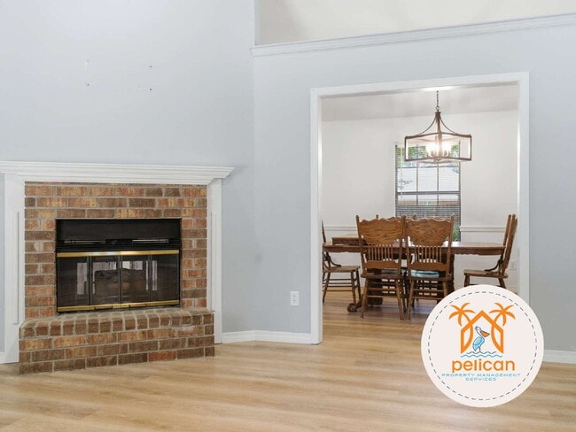 Building Photo - 2780 Glen Eden Dr