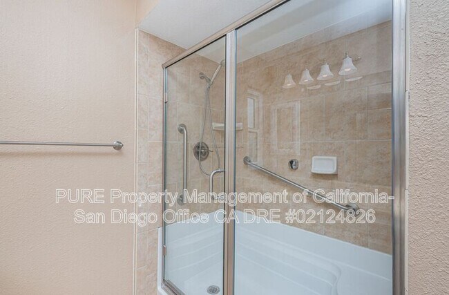 Building Photo - 12555 Oaks N Dr