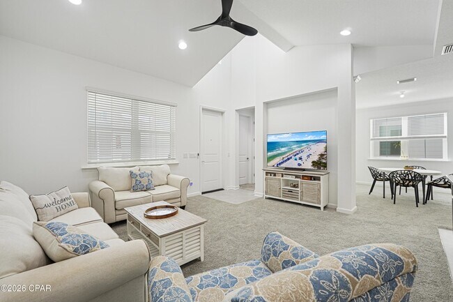 Building Photo - 8746 Sand dollar Dr