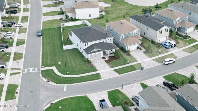 Building Photo - 27 Flintlock Ln